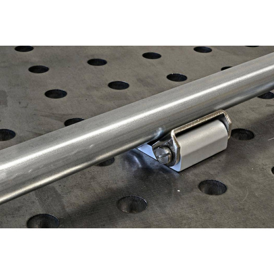 Pryzma do rur z prętem mocującym 16 mm gwint M8M6, stal ocynkowana, do stołu spawalniczego - PIHER P19111 Pryzma do rur z prętem mocującym 16 mm gwint M8M6, stal ocynkowana, do stołu spawalniczego - PIHER P19111