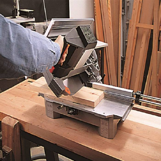 TM72C Ukośnica 1200W 3000RPM śred. tarcz. 300mm 30kg - VIRUTEX