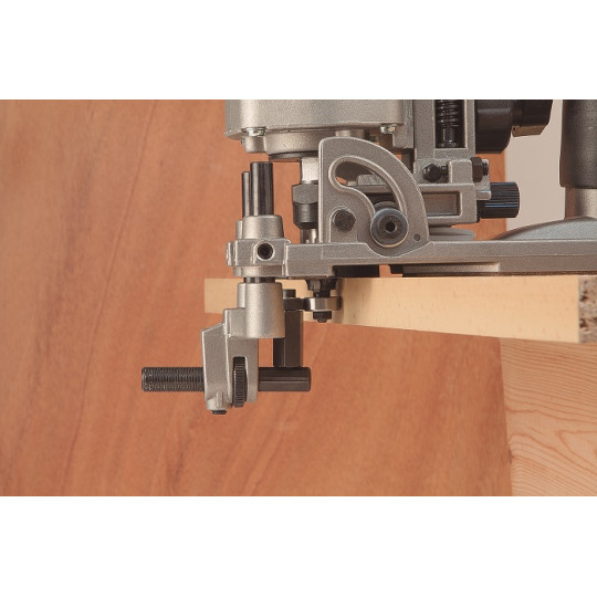 FR292R Frezarka z głowicą uchylną 750W 14.000-30.000RPM tuleja 8mm 2,2kg VIRUTEX