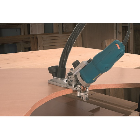 FR292R Frezarka z głowicą uchylną 750W 14.000-30.000RPM tuleja 8mm 2,2kg VIRUTEX