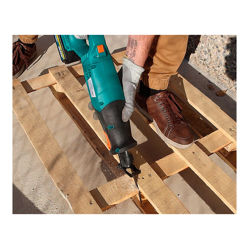 WYCOFANY SSB65 Piła szablasta akumulatorowa 20V, silnik bezszczotkowy, bez akumulatora &mdash; VIRUTEX